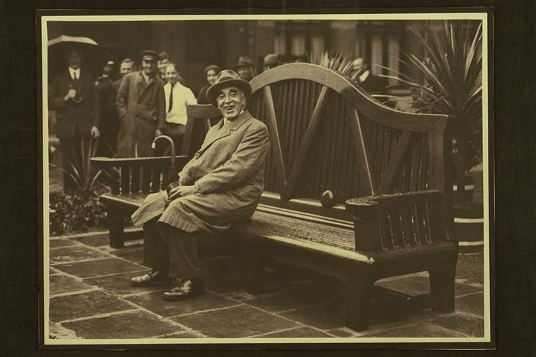 [Officiële handelingen van burgemeester Mr. F.J. van Lanschot tijdens zijn ambtsperiode van 1917-1941]