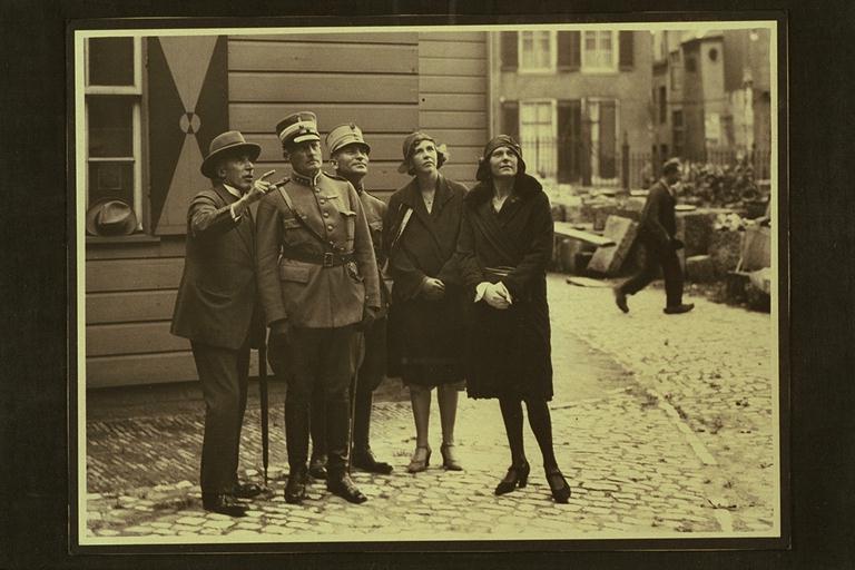 [Officiële handelingen van burgemeester Mr. F.J. van Lanschot tijdens zijn ambtsperiode van 1917-1941]